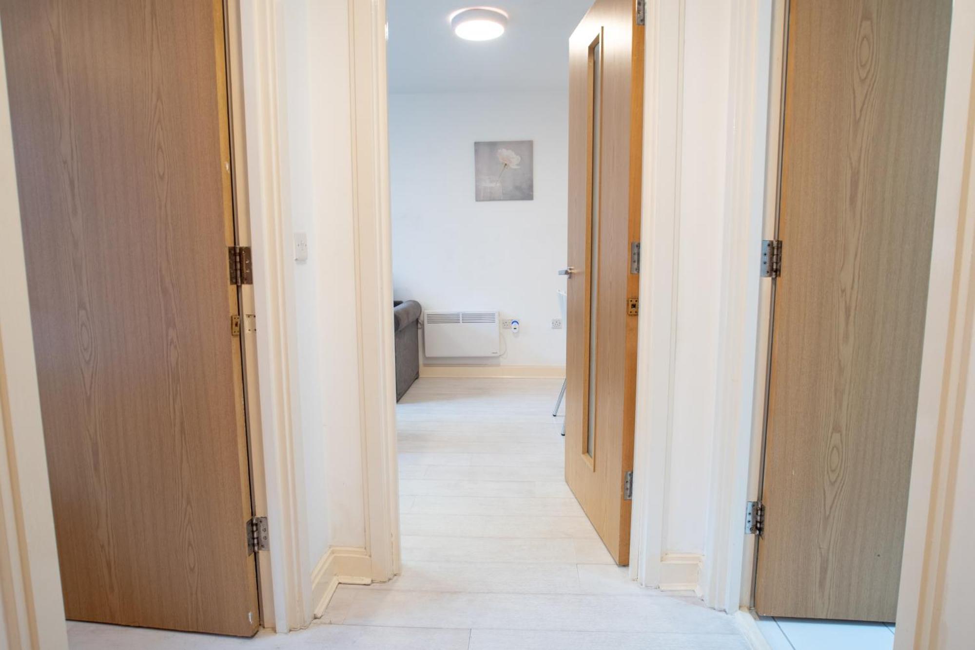 Two-Bedroom Luxury Apartment With Workspace, Free Secure Parking & Coffee Birmingham Kültér fotó